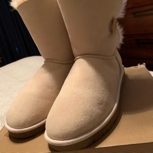 UGG WOMEN'S BAILEY BUTTON II